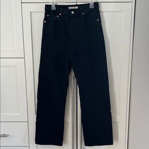 Levi’s Women’s Black Ribcage Straight Ankle Jeans